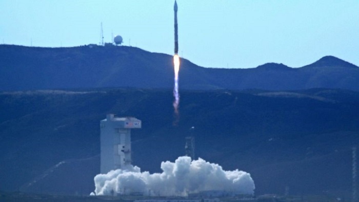 High-res commercial satellite launches from California coast 